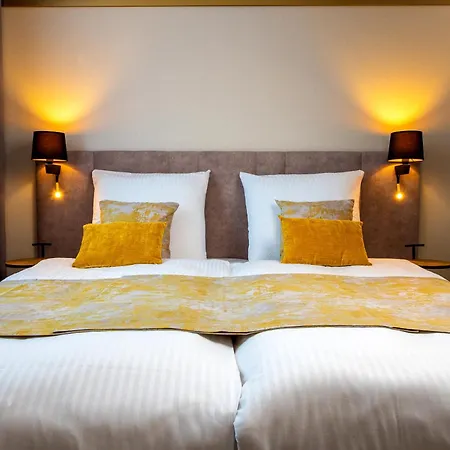 Mr67 Mayera Rapaporta 4*