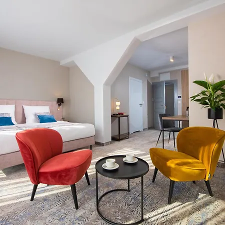 Mr67 Mayera Rapaporta Hotel