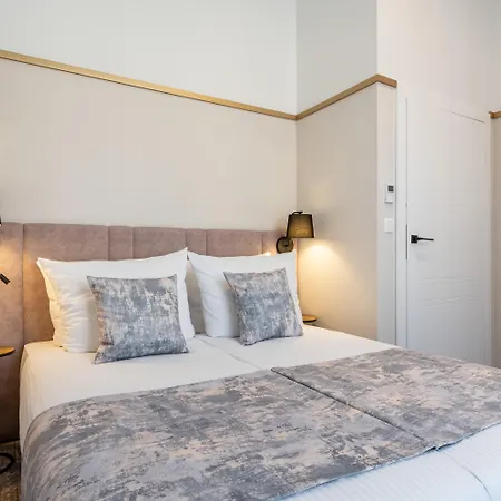 Mr67 Mayera Rapaporta 4*