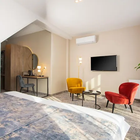 Hotel Mr67 Mayera Rapaporta 4*