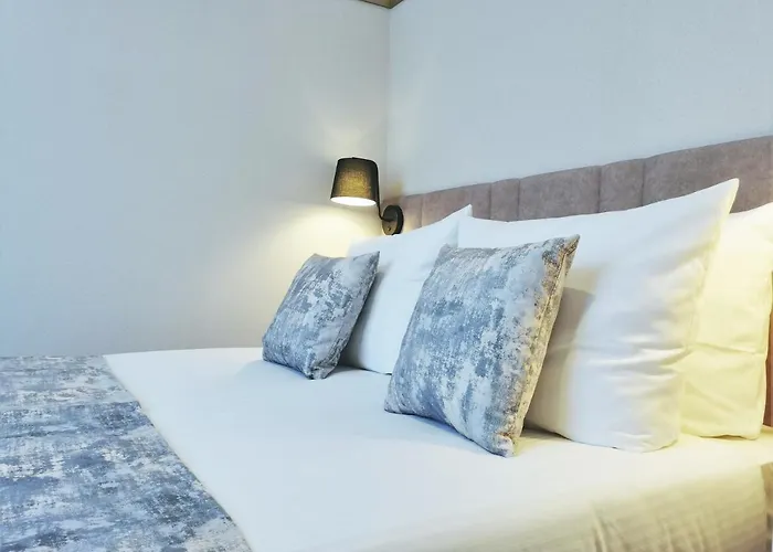 Mr67 Mayera Rapaporta 4*