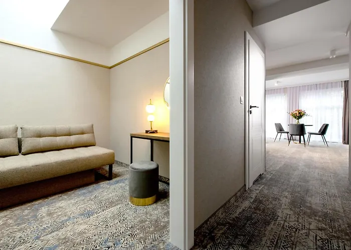 Mr67 Mayera Rapaporta 4*